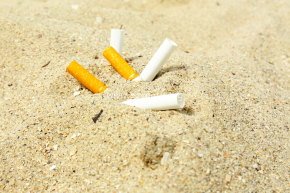 Tabac : l’interdiction de fumer va être étendue aux plages et aux abords de lieux publics