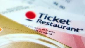 Carte tickets-restaurant : une utilisation bientôt restreinte ? Non, selon la ministre du Commerce